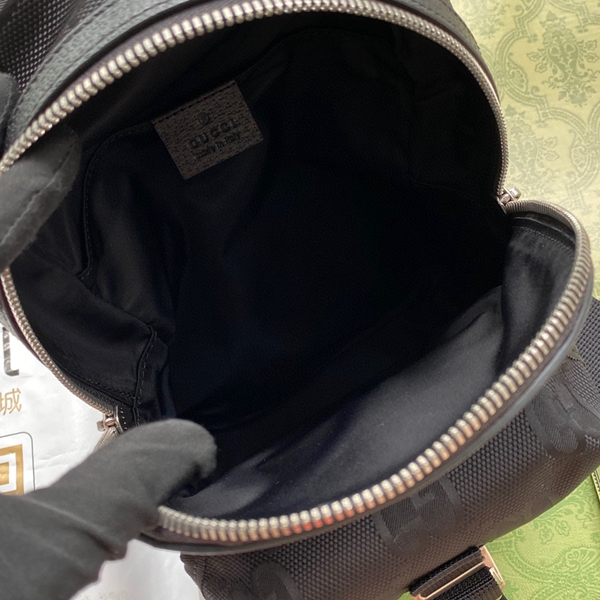 グッチバッグ着用イメージ